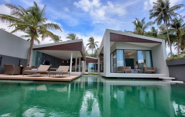 Esta casa foi construída em formato de “U” para um melhor aproveitamento do terreno Esta casa foi construída em formato de “U” para um melhor aproveitamento do terreno