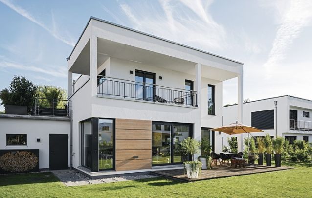 Modelo de casa de dois andares com design linear moderno Modelo de casa de dois andares com design linear moderno