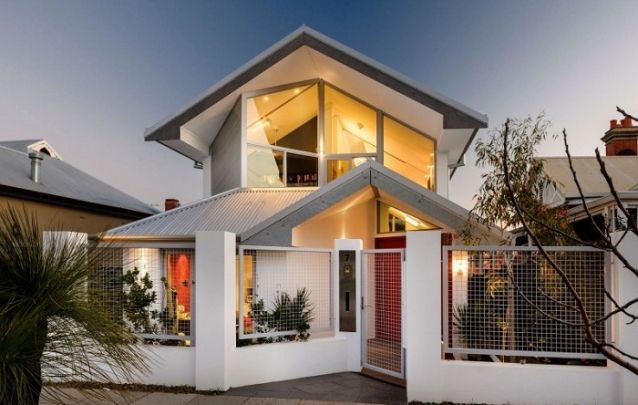 Linhas assimétricas conferem singularidade ao projeto desta casa Linhas assimétricas conferem singularidade ao projeto desta casa