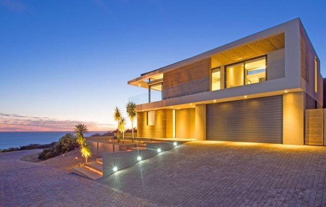 Um projeto de iluminação é capaz de valorizar ainda mais o design de uma casa Um projeto de iluminação é capaz de valorizar ainda mais o design de uma casa
